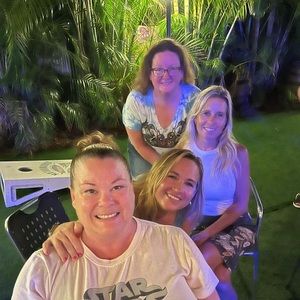 Meet your Posher, Angie